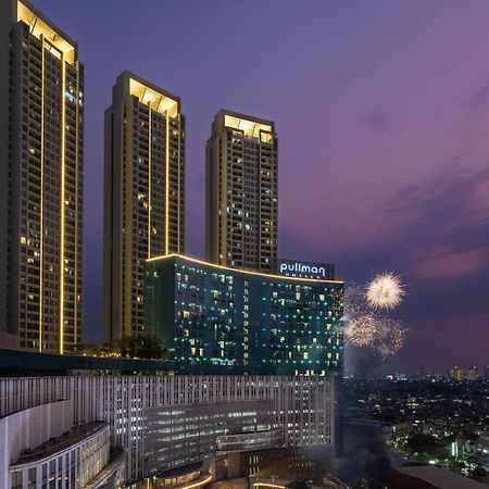 Pullman Jakarta Central Park Dış mekan fotoğraf The hotel at night