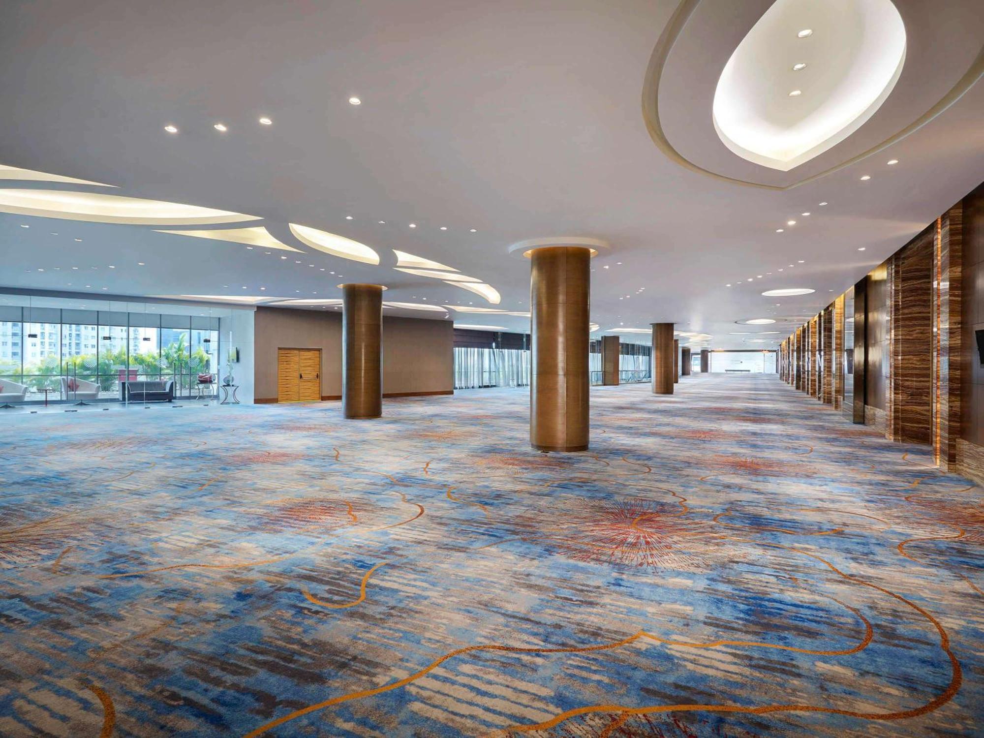 Pullman Jakarta Central Park Dış mekan fotoğraf The interior of the National Convention Centre