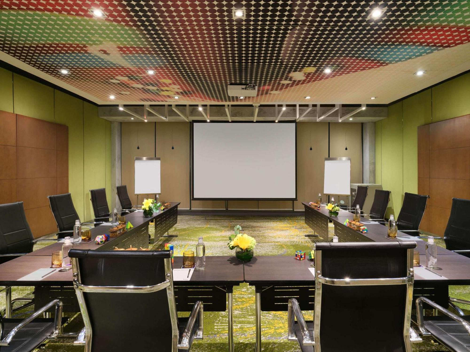 Pullman Jakarta Central Park Dış mekan fotoğraf Meeting room